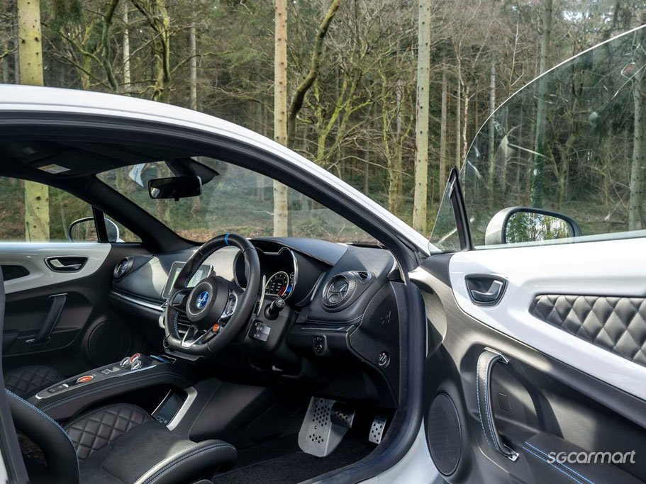 https://i.i-sgcm.com/new_cars/cars/12476/12476_g174