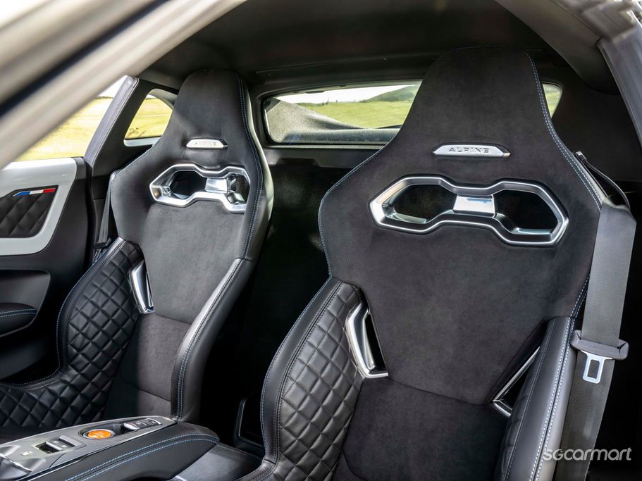 https://i.i-sgcm.com/new_cars/cars/12476/12476_g181