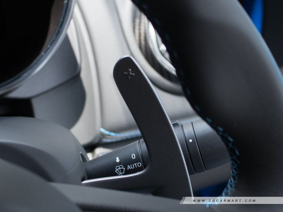 https://i.i-sgcm.com/new_cars/cars/12476/12476_g20