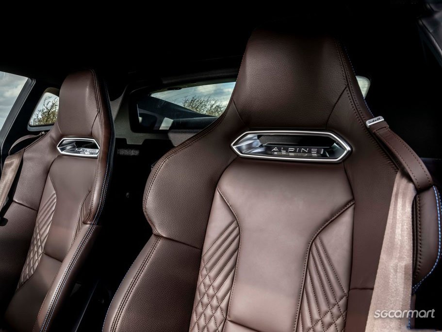 https://i.i-sgcm.com/new_cars/cars/12476/12476_g219