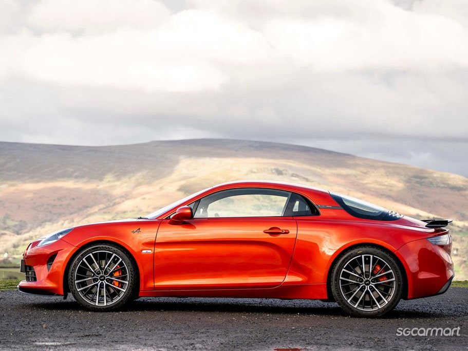 https://i.i-sgcm.com/new_cars/cars/12476/12476_g228