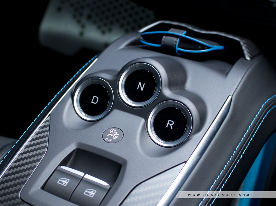 https://i.i-sgcm.com/new_cars/cars/12476/12476_g24