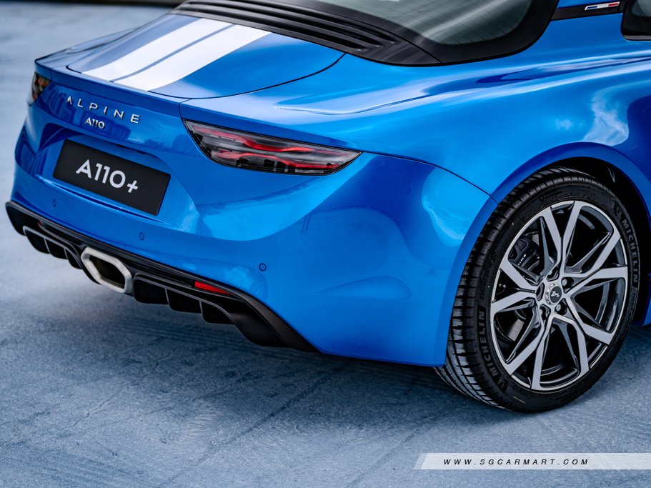 https://i.i-sgcm.com/new_cars/cars/12476/12476_g277