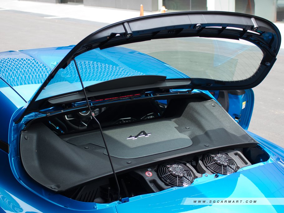 https://i.i-sgcm.com/new_cars/cars/12476/12476_g30