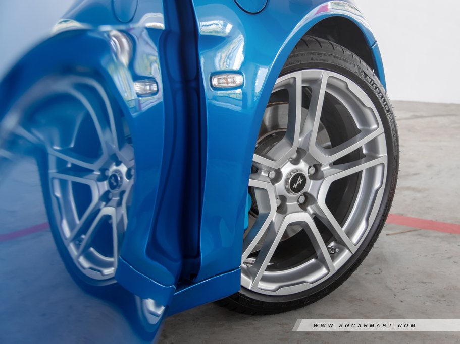 https://i.i-sgcm.com/new_cars/cars/12476/12476_g40