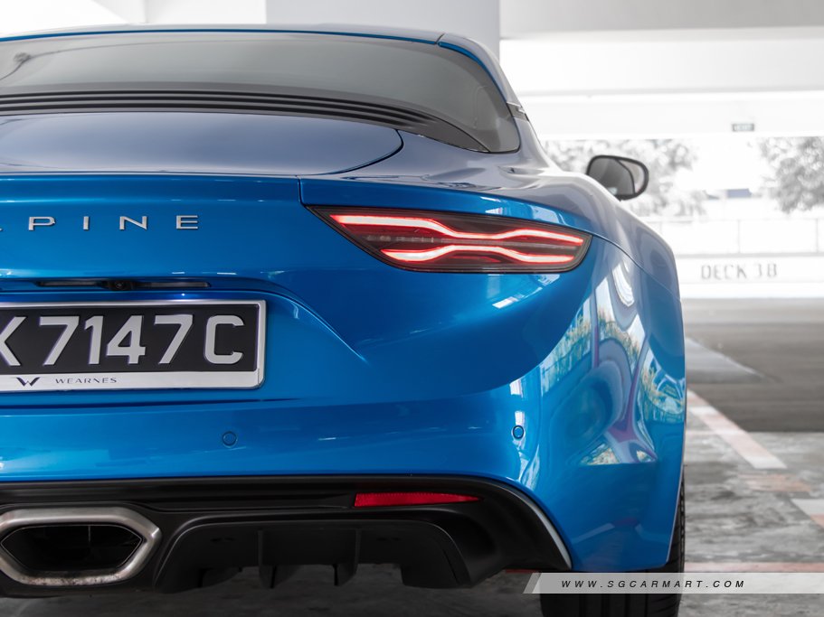 https://i.i-sgcm.com/new_cars/cars/12476/12476_g42