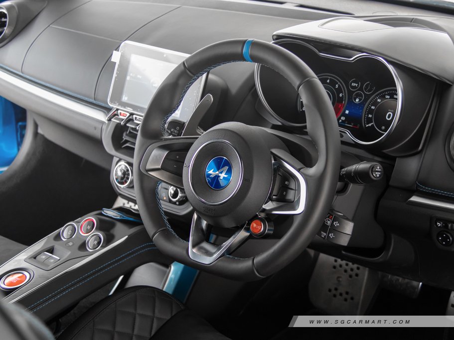 https://i.i-sgcm.com/new_cars/cars/12476/12476_g45