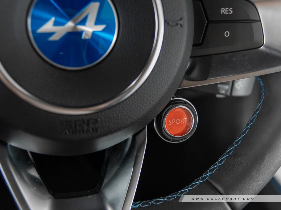 https://i.i-sgcm.com/new_cars/cars/12476/12476_g47
