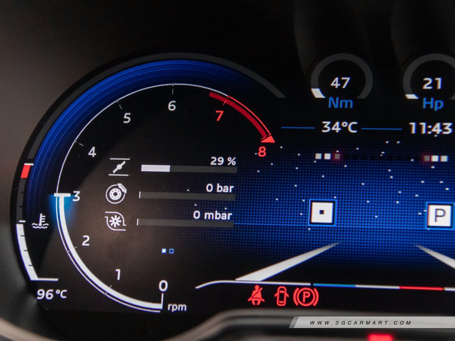 https://i.i-sgcm.com/new_cars/cars/12476/12476_g51
