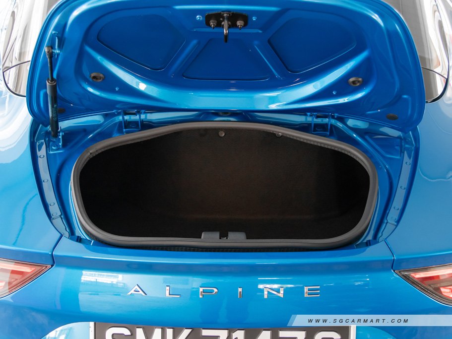 https://i.i-sgcm.com/new_cars/cars/12476/12476_g65