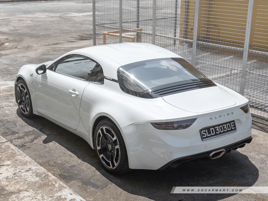 https://i.i-sgcm.com/new_cars/cars/12476/12476_g93
