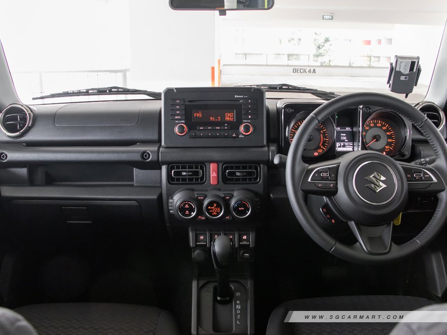 https://i.i-sgcm.com/new_cars/cars/12481/12481_g11