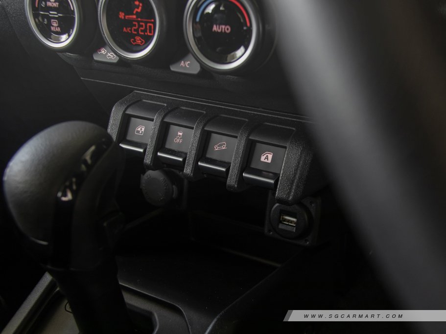 https://i.i-sgcm.com/new_cars/cars/12481/12481_g20