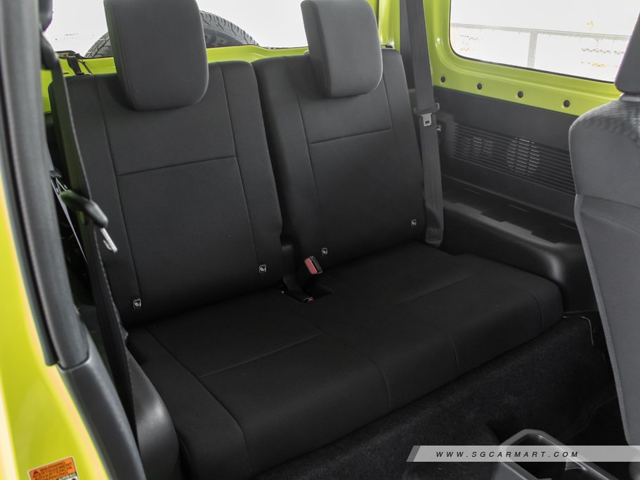 https://i.i-sgcm.com/new_cars/cars/12481/12481_g23