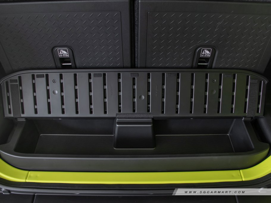 https://i.i-sgcm.com/new_cars/cars/12481/12481_g27
