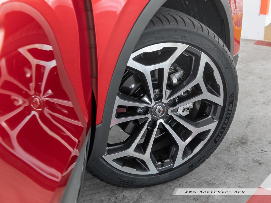 https://i.i-sgcm.com/new_cars/cars/12482/12482_g11