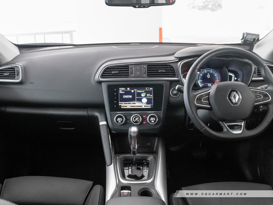 https://i.i-sgcm.com/new_cars/cars/12482/12482_g13