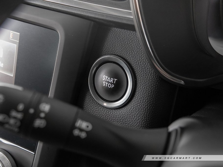 https://i.i-sgcm.com/new_cars/cars/12482/12482_g16