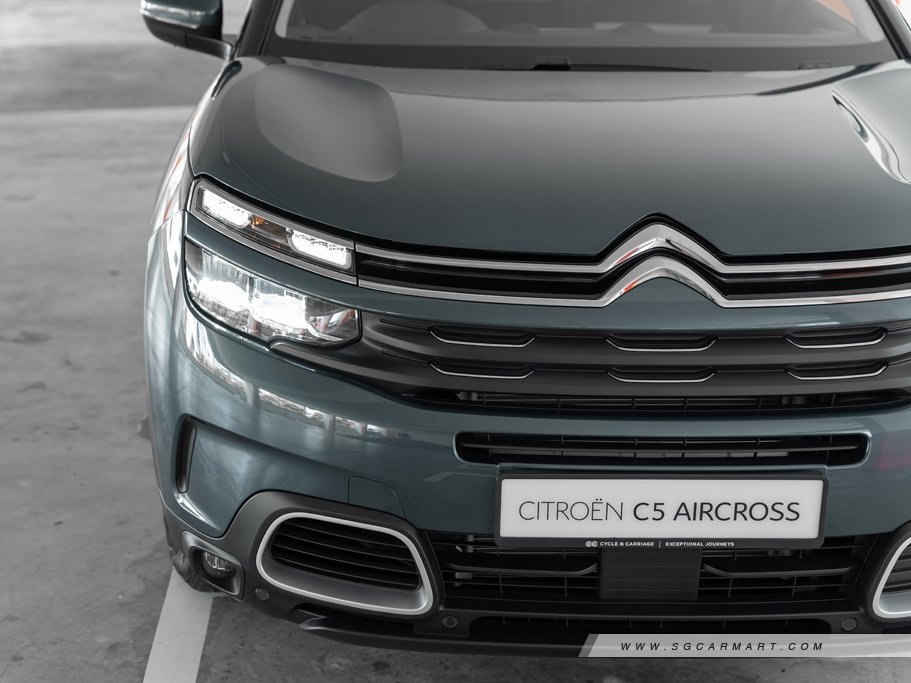 https://i.i-sgcm.com/new_cars/cars/12483/12483_g102