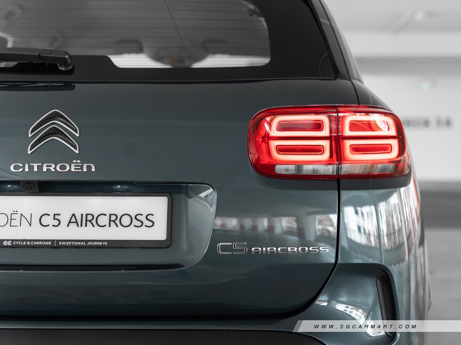 https://i.i-sgcm.com/new_cars/cars/12483/12483_g103