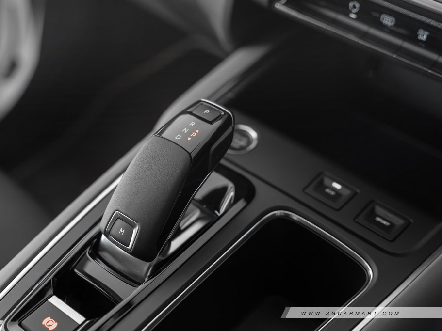 https://i.i-sgcm.com/new_cars/cars/12483/12483_g123