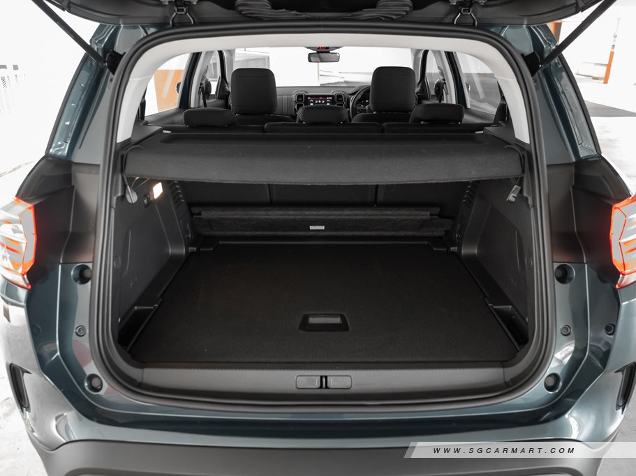 https://i.i-sgcm.com/new_cars/cars/12483/12483_g133