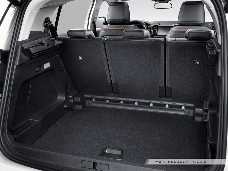 https://i.i-sgcm.com/new_cars/cars/12483/12483_g39