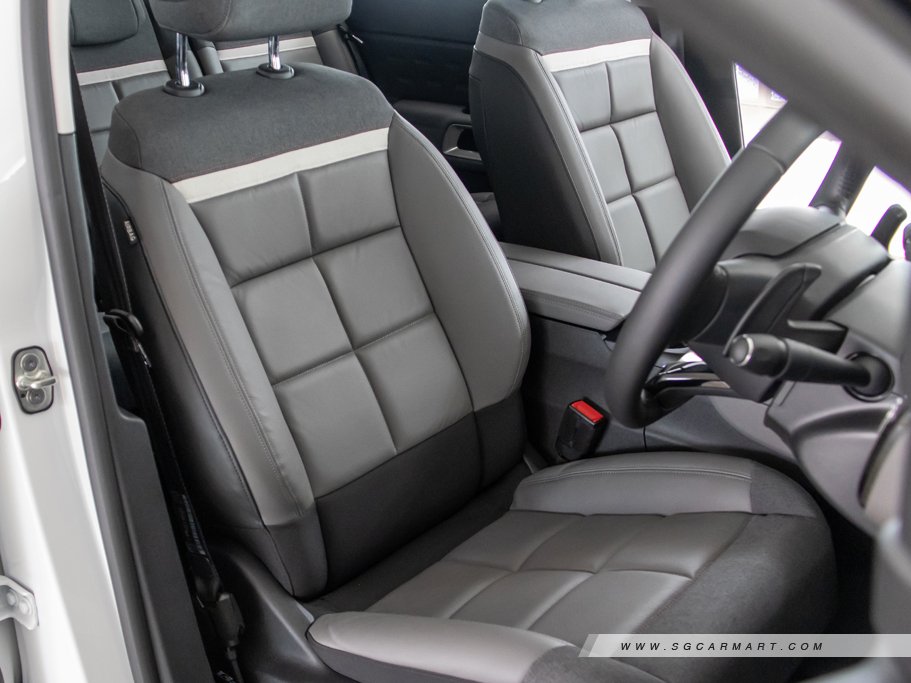 https://i.i-sgcm.com/new_cars/cars/12483/12483_g53