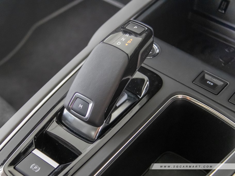 https://i.i-sgcm.com/new_cars/cars/12483/12483_g63