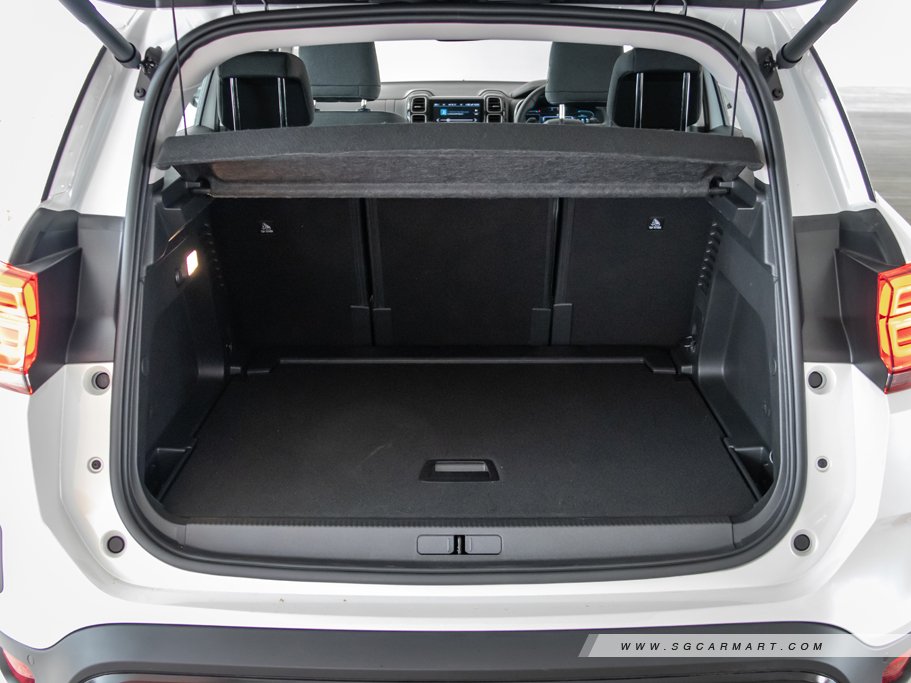 https://i.i-sgcm.com/new_cars/cars/12483/12483_g67
