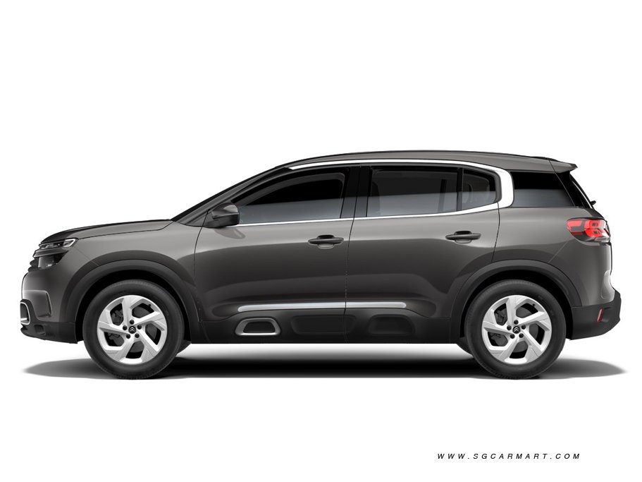 https://i.i-sgcm.com/new_cars/cars/12483/12483_g94