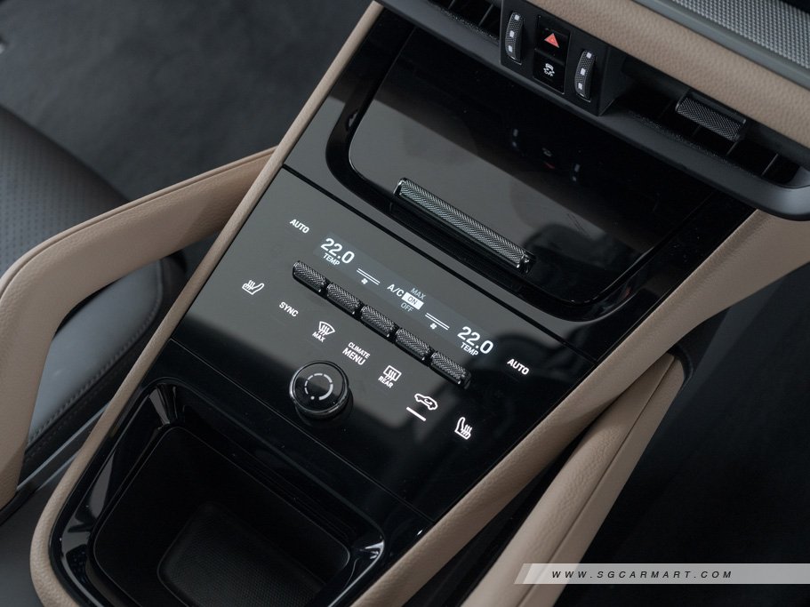 https://i.i-sgcm.com/new_cars/cars/12498/12498_g65
