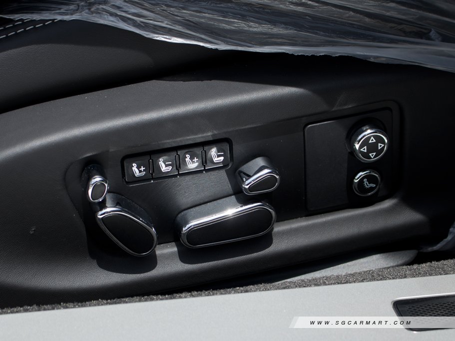 https://i.i-sgcm.com/new_cars/cars/12499/12499_g12