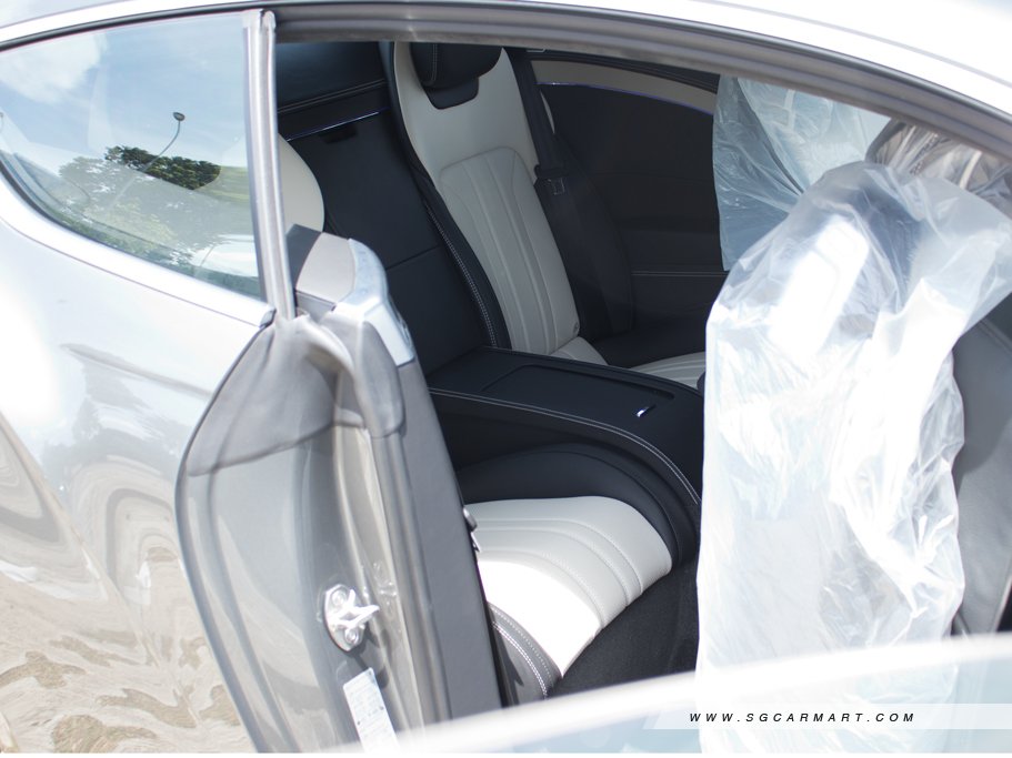 https://i.i-sgcm.com/new_cars/cars/12499/12499_g15