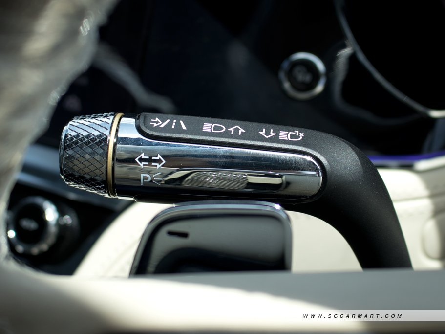 https://i.i-sgcm.com/new_cars/cars/12499/12499_g22