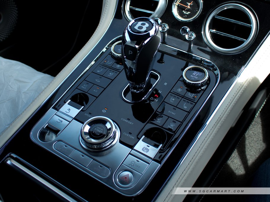 https://i.i-sgcm.com/new_cars/cars/12499/12499_g32