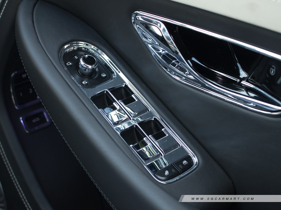 https://i.i-sgcm.com/new_cars/cars/12500/12500_g16