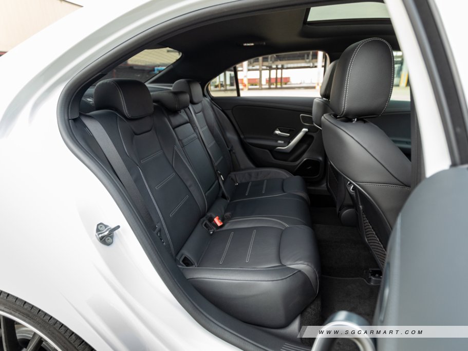 https://i.i-sgcm.com/new_cars/cars/12507/12507_g100