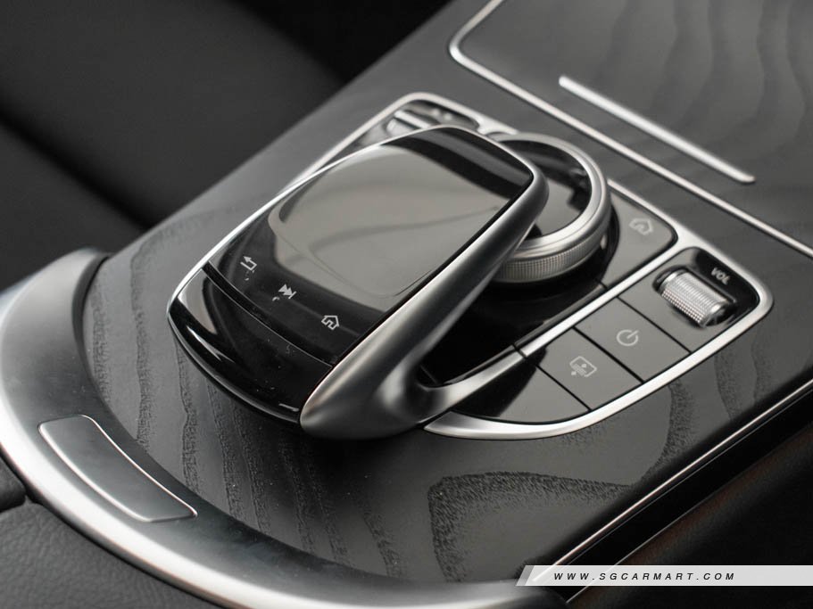 https://i.i-sgcm.com/new_cars/cars/12508/12508_g22
