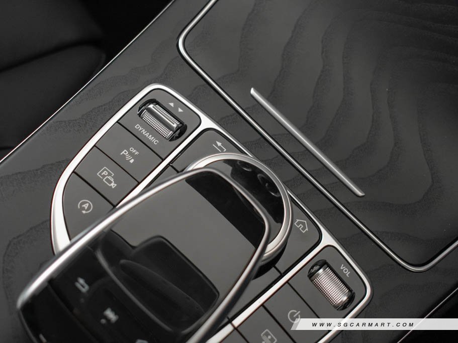 https://i.i-sgcm.com/new_cars/cars/12508/12508_g24