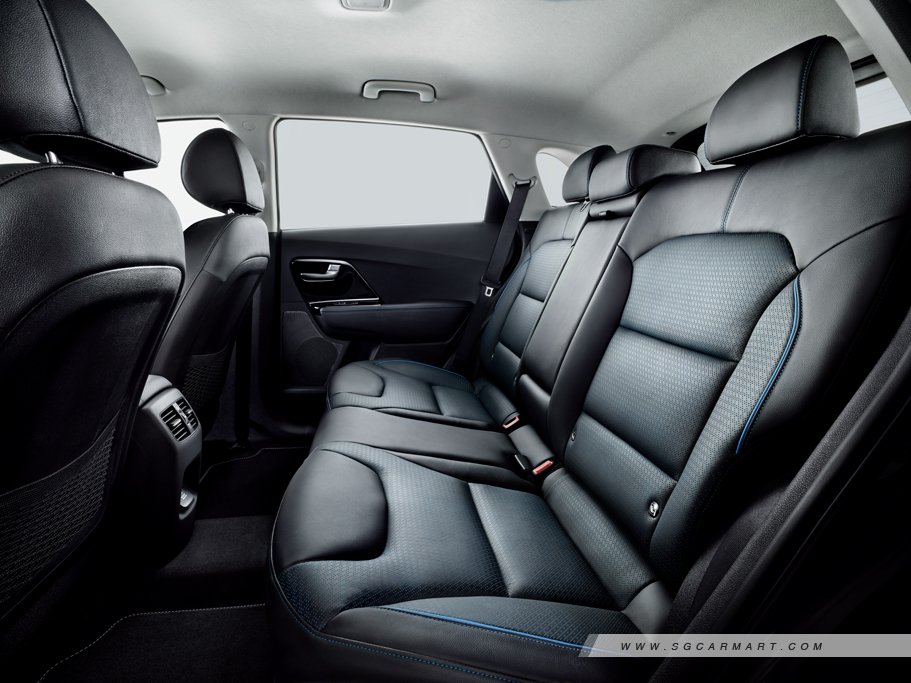 https://i.i-sgcm.com/new_cars/cars/12509/12509_g18
