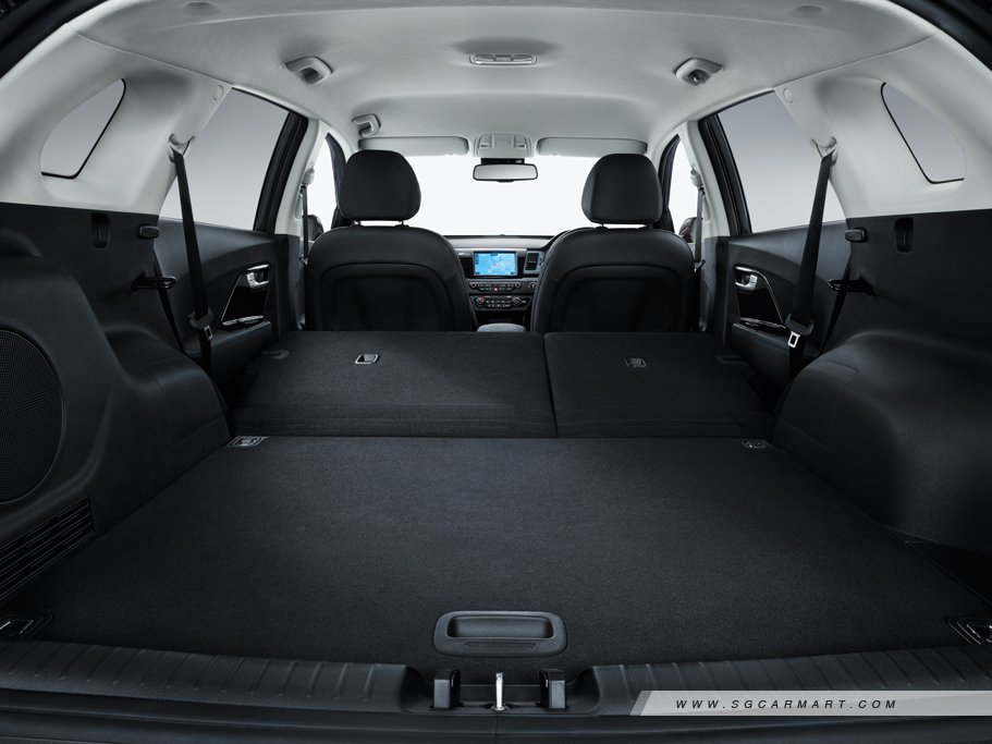 https://i.i-sgcm.com/new_cars/cars/12509/12509_g19
