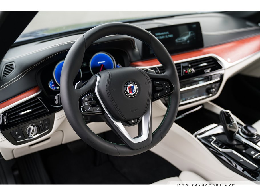 https://i.i-sgcm.com/new_cars/cars/12511/12511_g14