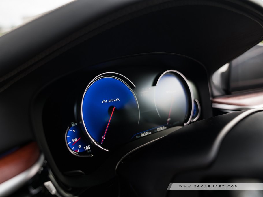 https://i.i-sgcm.com/new_cars/cars/12511/12511_g15