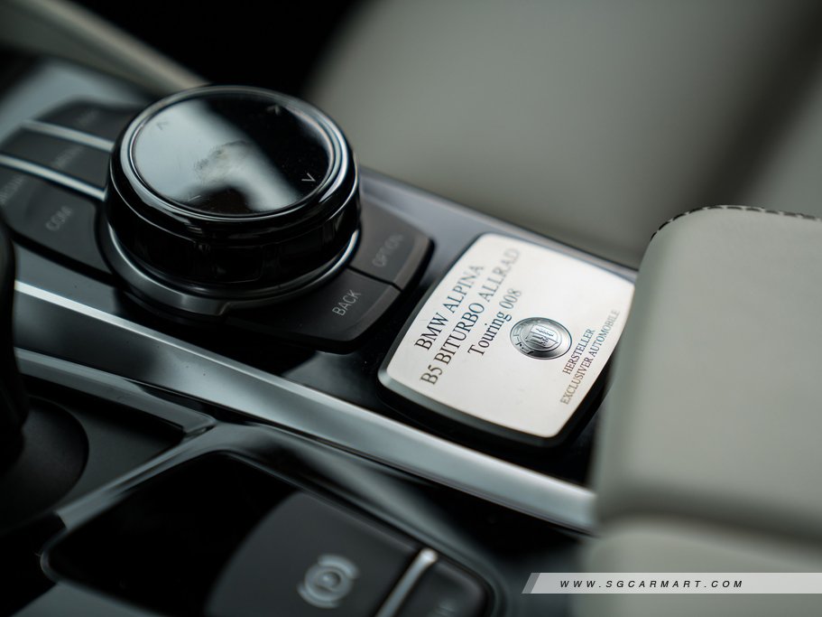 https://i.i-sgcm.com/new_cars/cars/12511/12511_g17