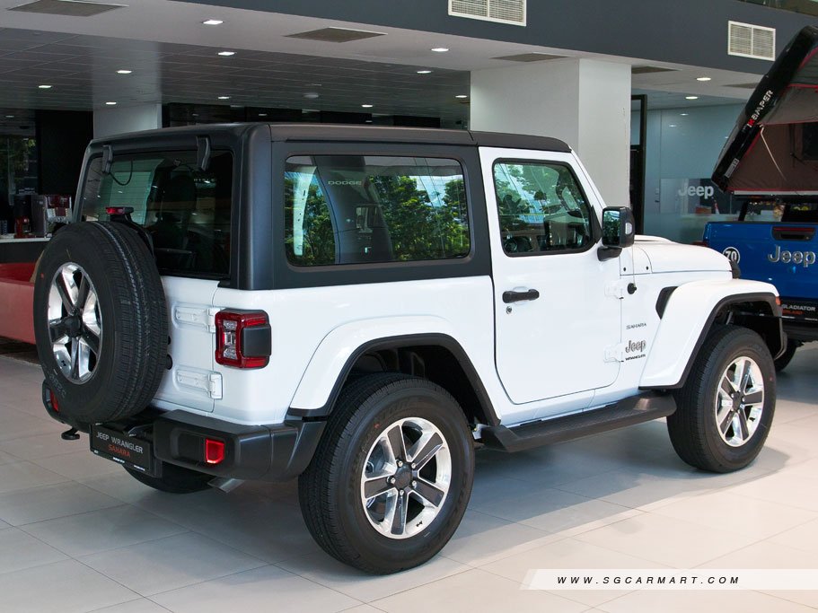 https://i.i-sgcm.com/new_cars/cars/12515/12515_g22