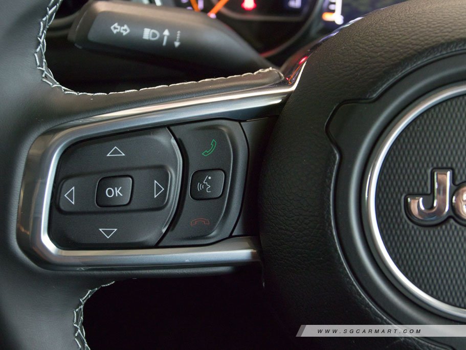 https://i.i-sgcm.com/new_cars/cars/12515/12515_g29