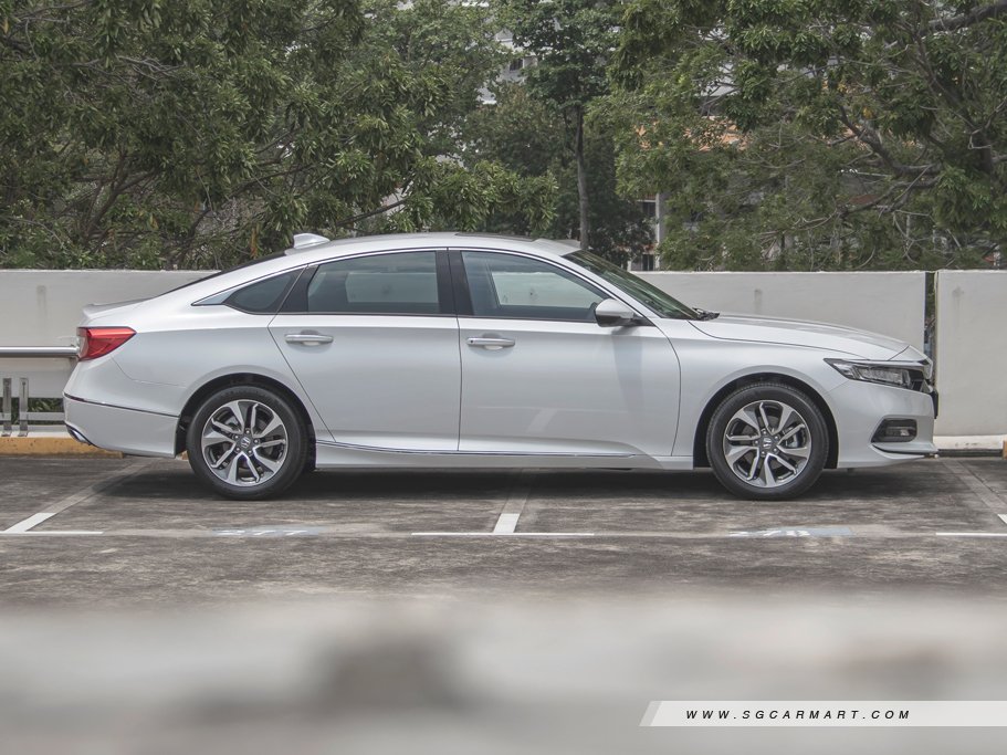 https://i.i-sgcm.com/new_cars/cars/12518/12518_g26