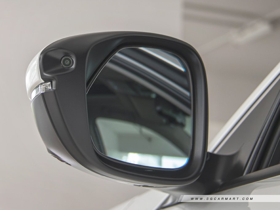 https://i.i-sgcm.com/new_cars/cars/12518/12518_g32