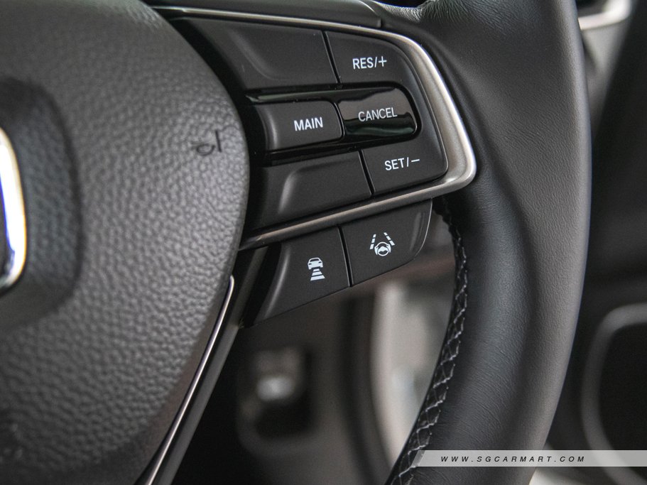 https://i.i-sgcm.com/new_cars/cars/12518/12518_g44